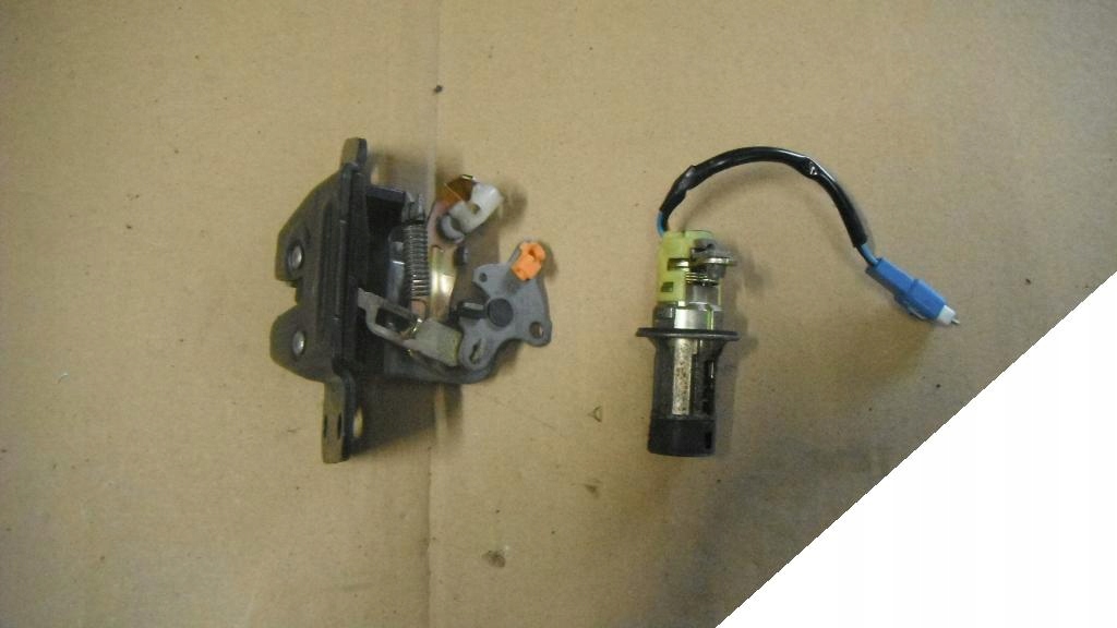 фото №1, Space wagon 98-02r замок вкладка з кришки