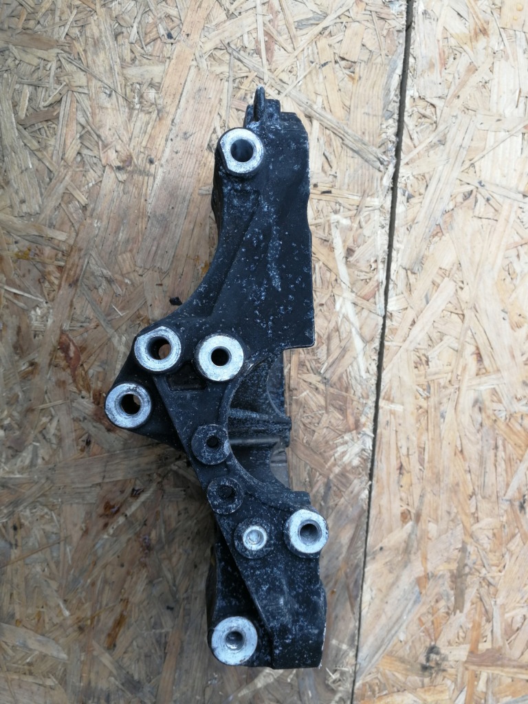 Кронштейн генератора bmw f31 2.0d Оригинал