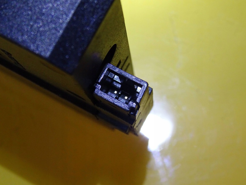 фото №7, Кронштейн na чашка напої audi a4 b6 8e1862534g nr9