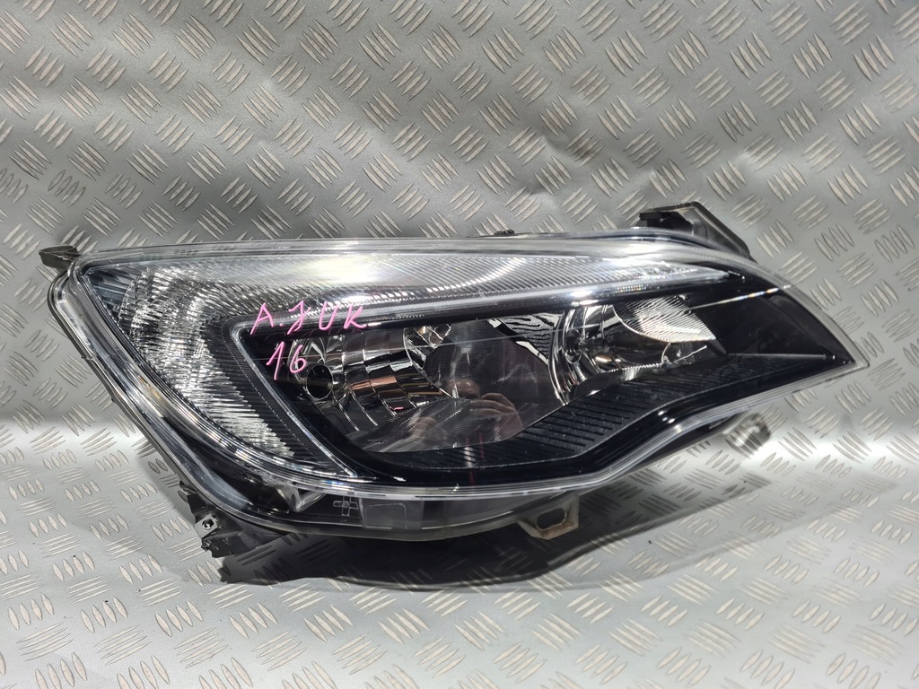 фото №1, Лампа правая передняя opel astra j anglik