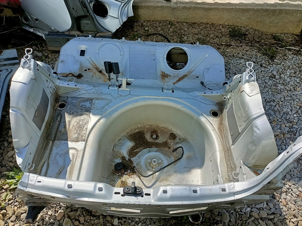 фото №1, Поддон задняя багажника vw polo 9n 3d