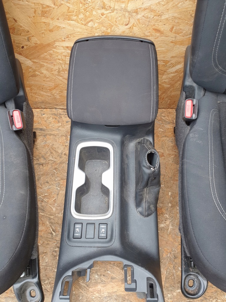 фото №10, Nissan navara d23 np300 alaskan сиденья заднее сиденье обшивки