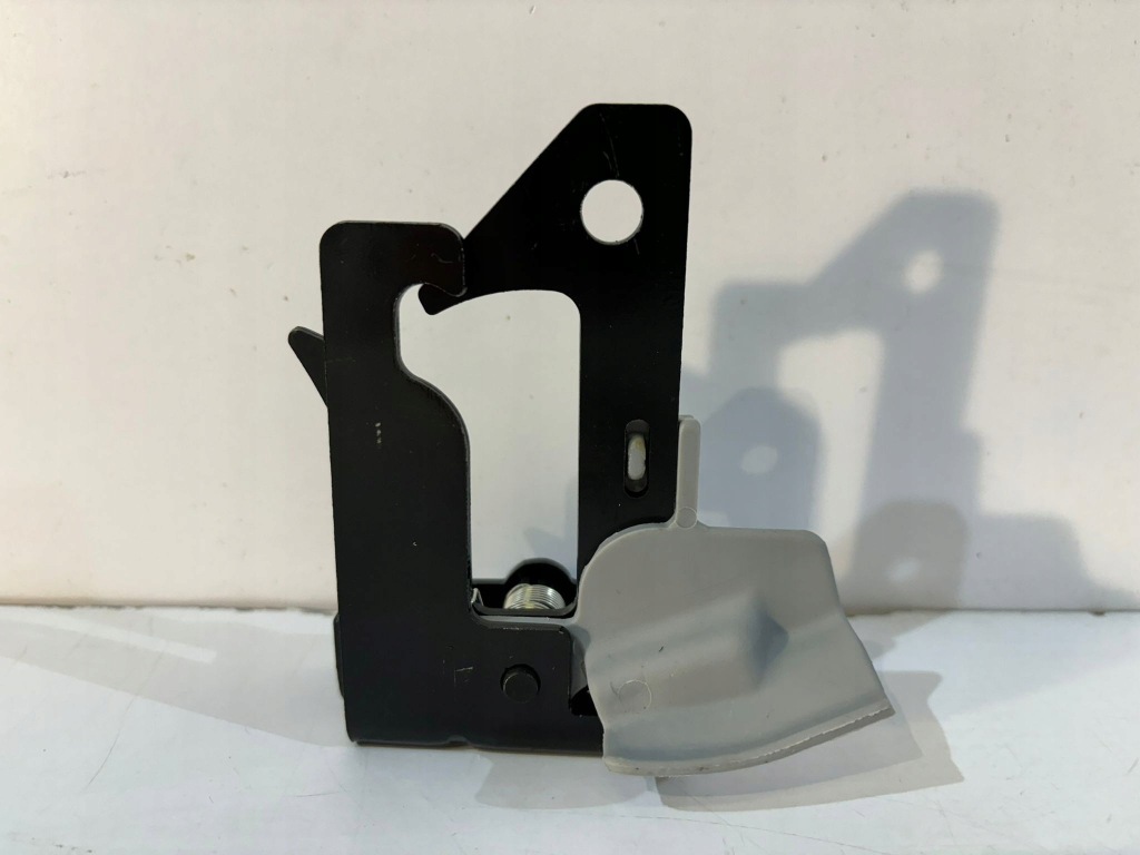Купить Mercedes w205 w213 w218 засов капот - 15455
