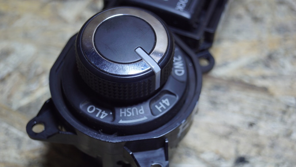 фото №8, Панель перемикач приводів обігрів сидінь esp nissan navara d40 lift