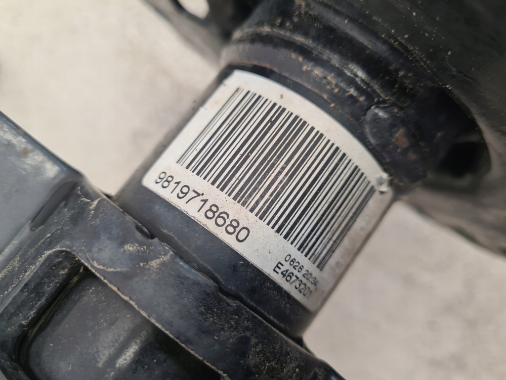 Peugeot 5008 ii 1.5 blue hdi поворотний кулак mcperson ліва Оригінал