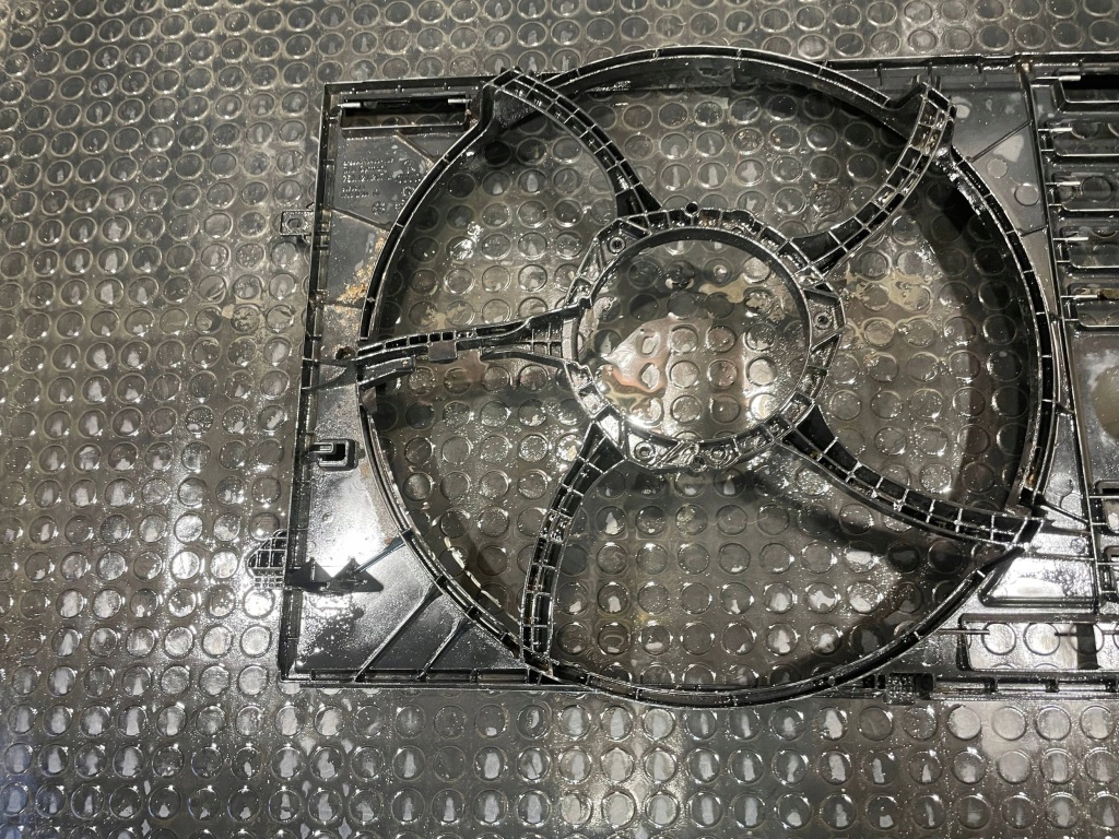 Vw transporter t6 multivan 3 3 7e0 15-24 корпус вентилятора радіатора Недорого