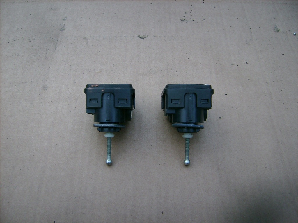 фото №1, Моторчик регулировки лампы 1523694 scania r xpi 400