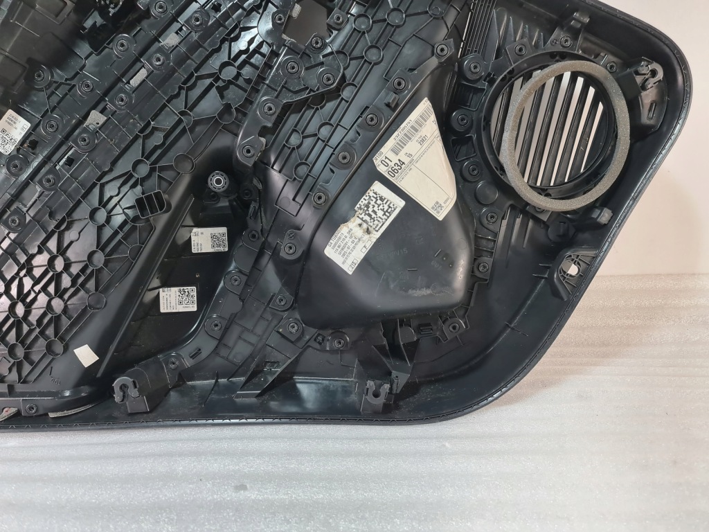 фото №10, Vw id.4 id4 2021 обшивка обивка дверь правый задняя правая задняя 11a867210d