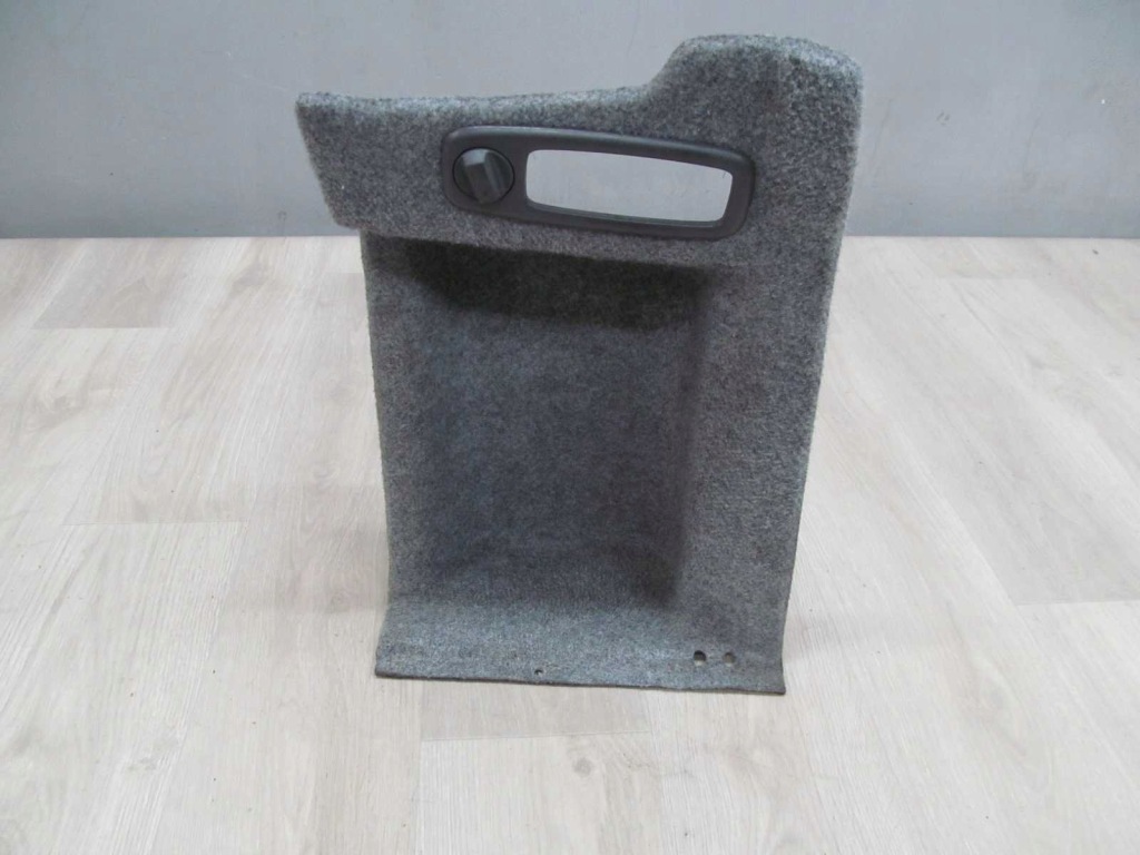 фото №1, Volvo s60 lift 04- оббивка обшивка багажника правий