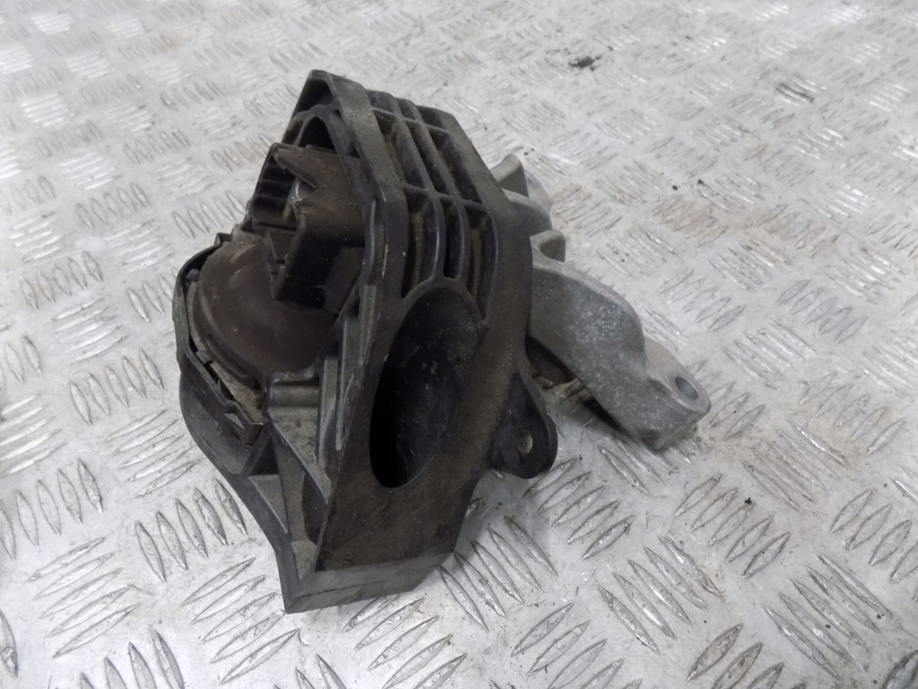 фото №6, Peugeot 2008 ii 2019-łapa подушка двигателя