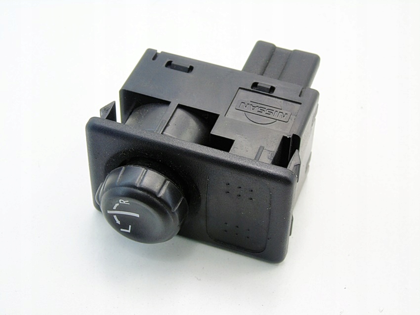 фото №1, Переключатель регулировки зеркал nissan almera tino 2002 2.2 di