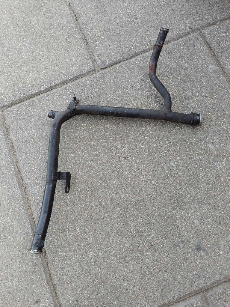 фото №1, Трубка труба водяная магистраль wody audi a3 8p 1.6 mpi bgu bse 06a121065cb