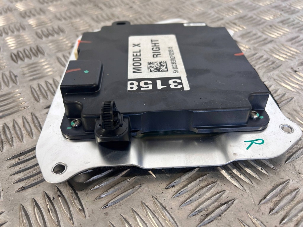 фото №3, Модуль двері права сторона tesla model x 105018310c