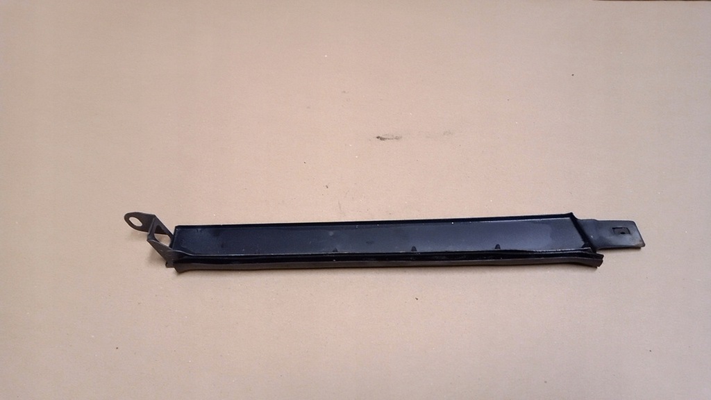 фото №6, Mercedes w 124 94 r молдинг pod фара перед оригинал