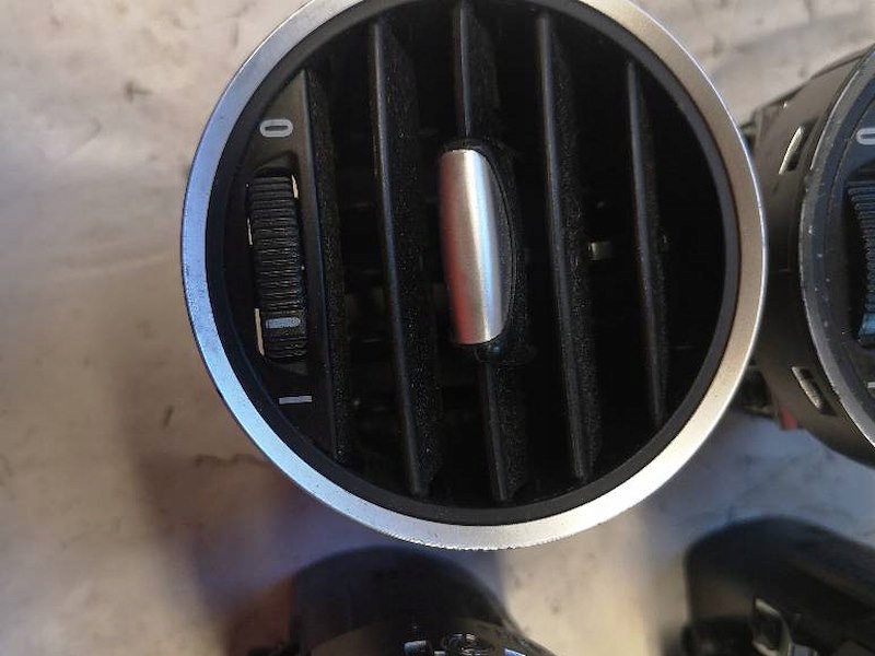 фото №3, Решётка обдув средняя alfa romeo 145