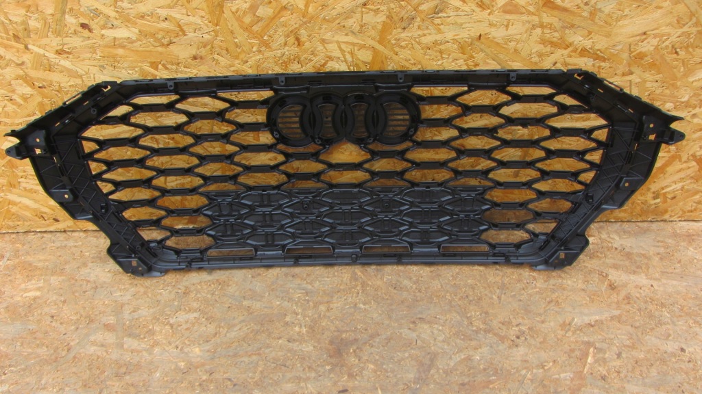 Решітка радіатора решітка радіатора бампера перед audi q3 ii 83f s-line 2018- Київ