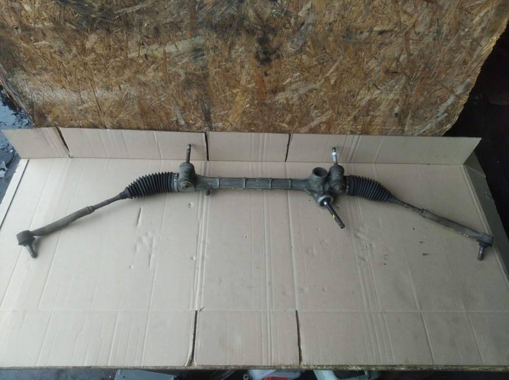 Рейка рульова трансмісія кермова toyota yaris 2 в Україні