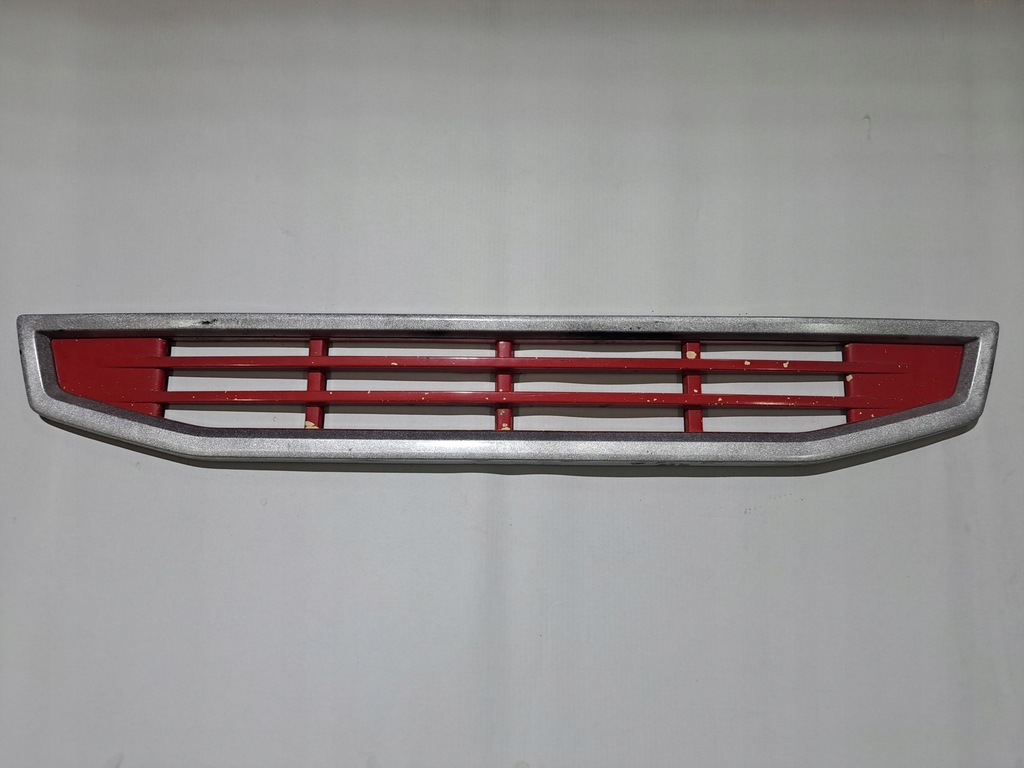 фото №1, Решётка радиатора подножка лавка решётка нижняя volvo fh 4