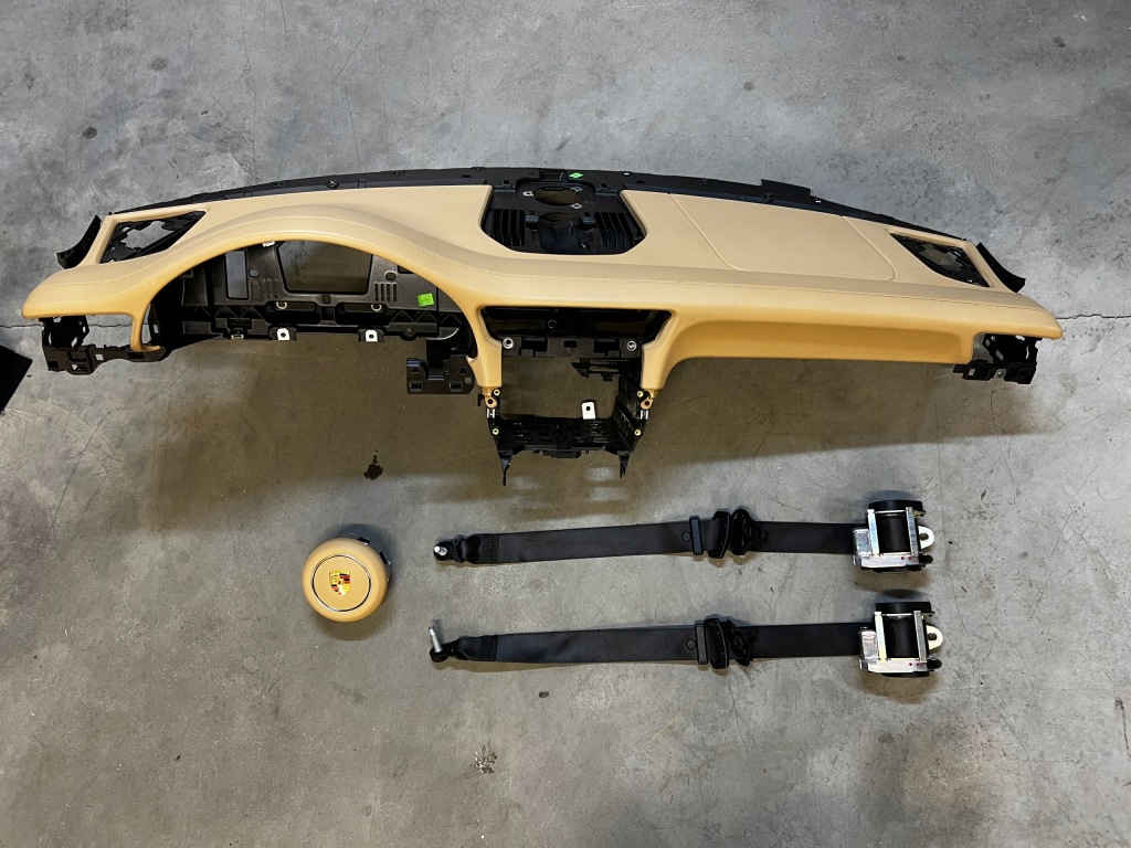 фото №1, Комплект панель приладів ремені подушки безпеки подушка безпеки porsche 911 991 lift