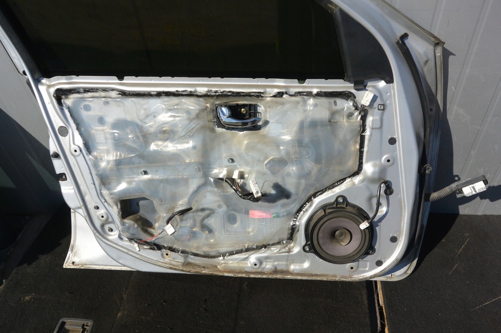 фото №14, Nissan maxima a33 qx дверь левая перед 00-05