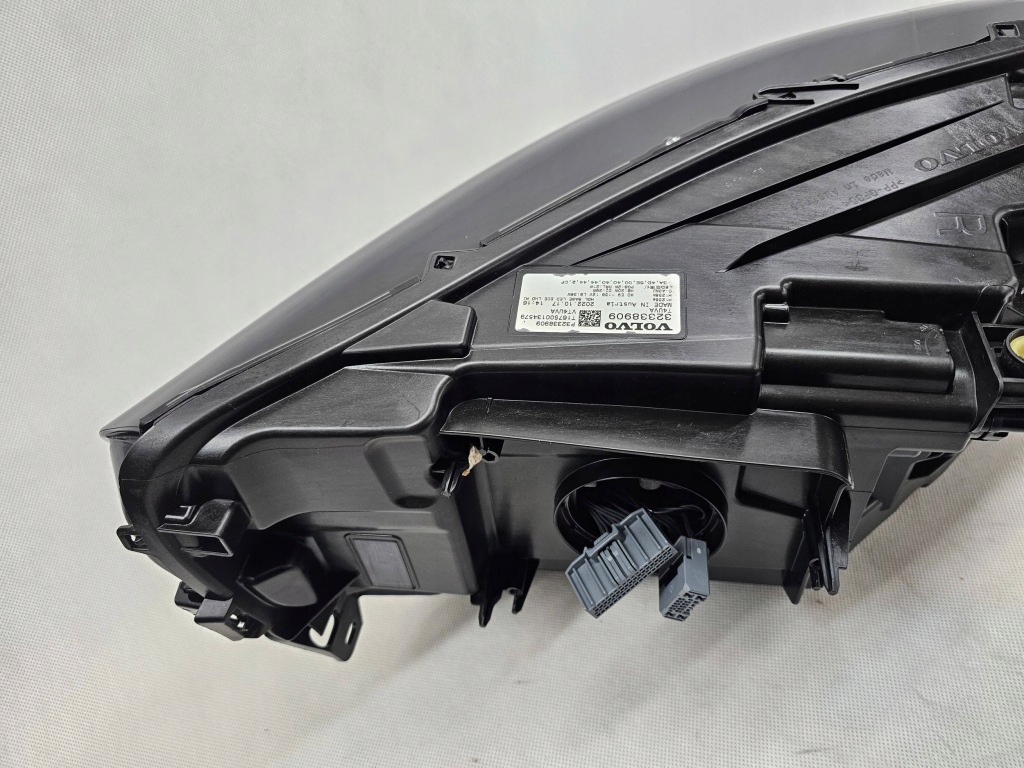 Volvo xc40 рестайлинг  фара перед передняя левая full led base европа 32338909 с Разборки