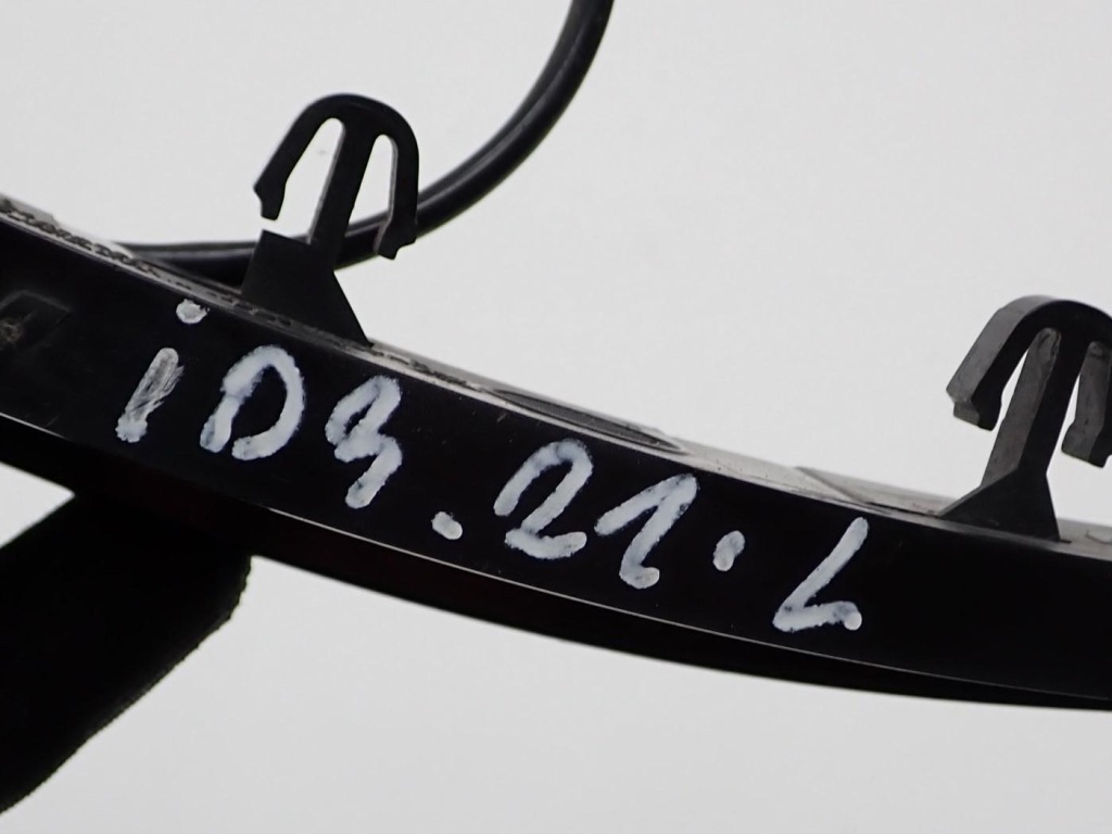 фото №8, Отражатель бампера левый задняя led оригинал 10b945701 10c945701 vw id3 id.3 21r