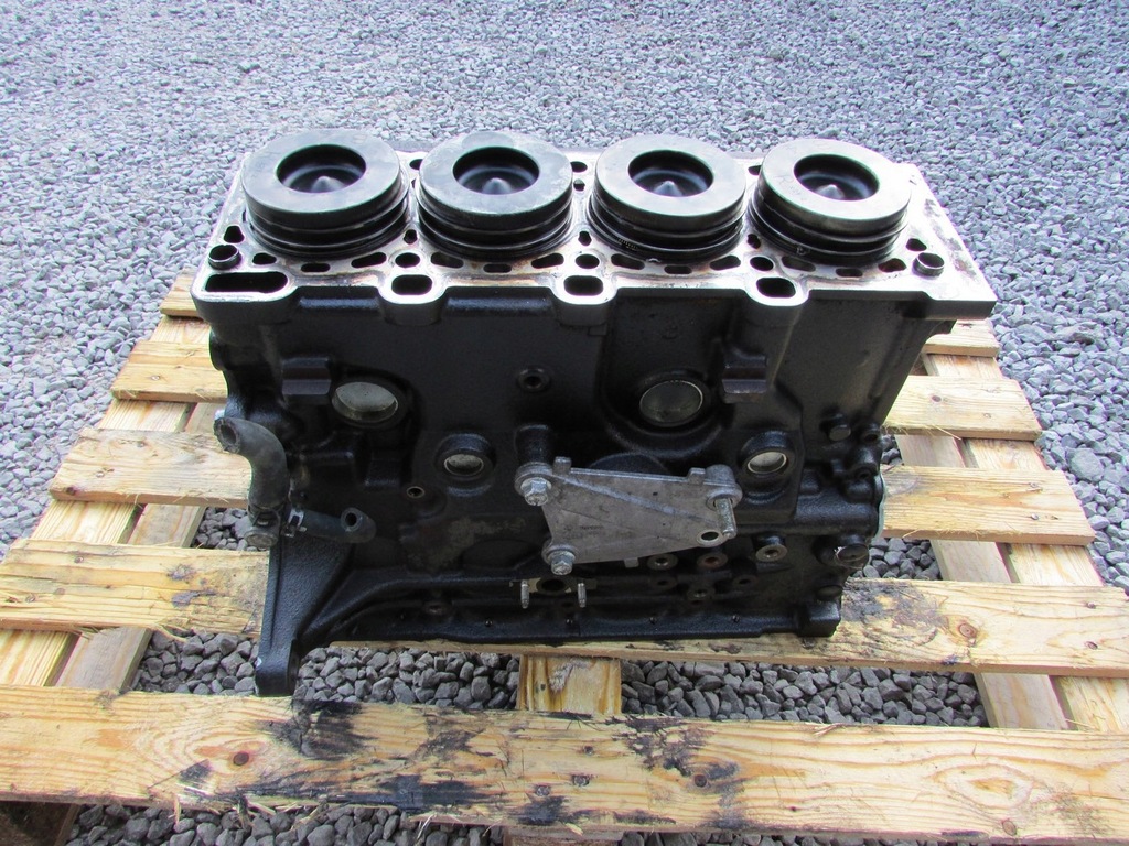 фото №1, Блок двигатель поршень mazda cx7 2.2 citd