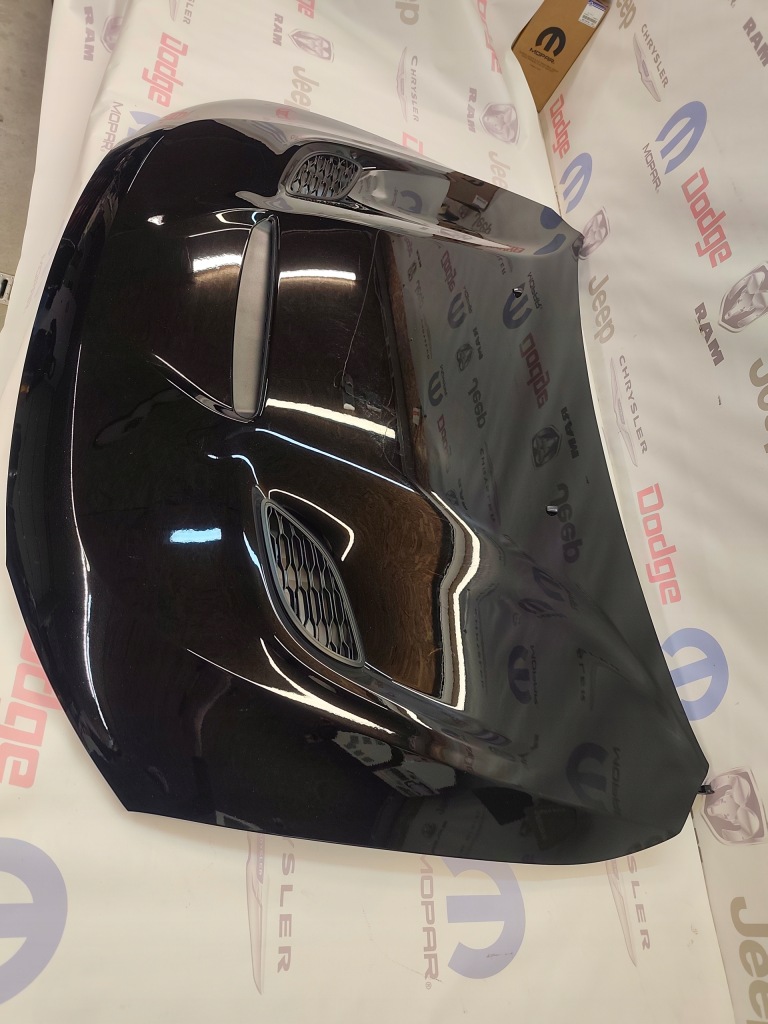 Купити Dodge durango 2017-2025 капот чорна pxj oem mopar srt gt