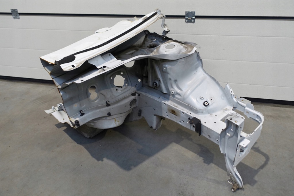 фото №1, Peugeot 208 i чверть ліва лонжерон чашка