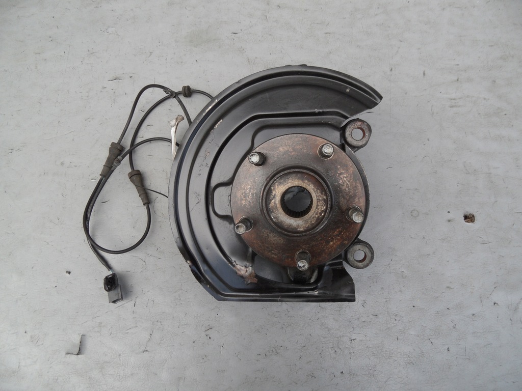 фото №1, Поворотный кулак ступица правая перед nissan pulsar