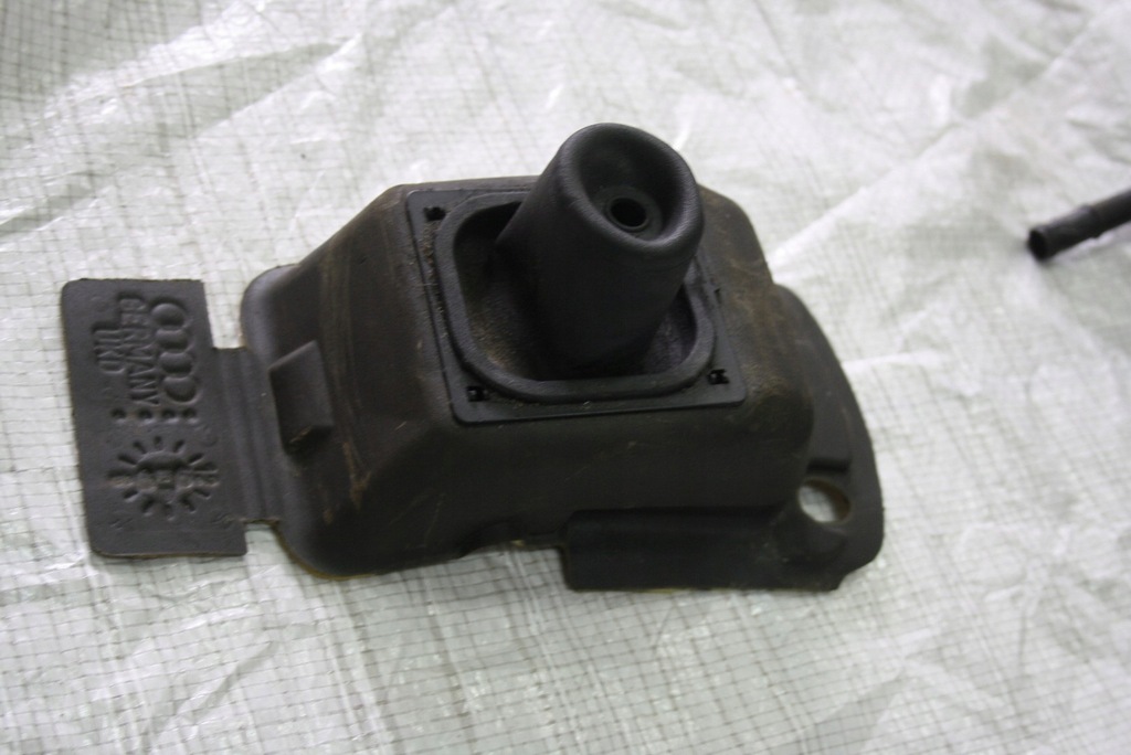 фото №7, Шумоизоляция выборщик audi a3 8l fl hb 8l0863875c