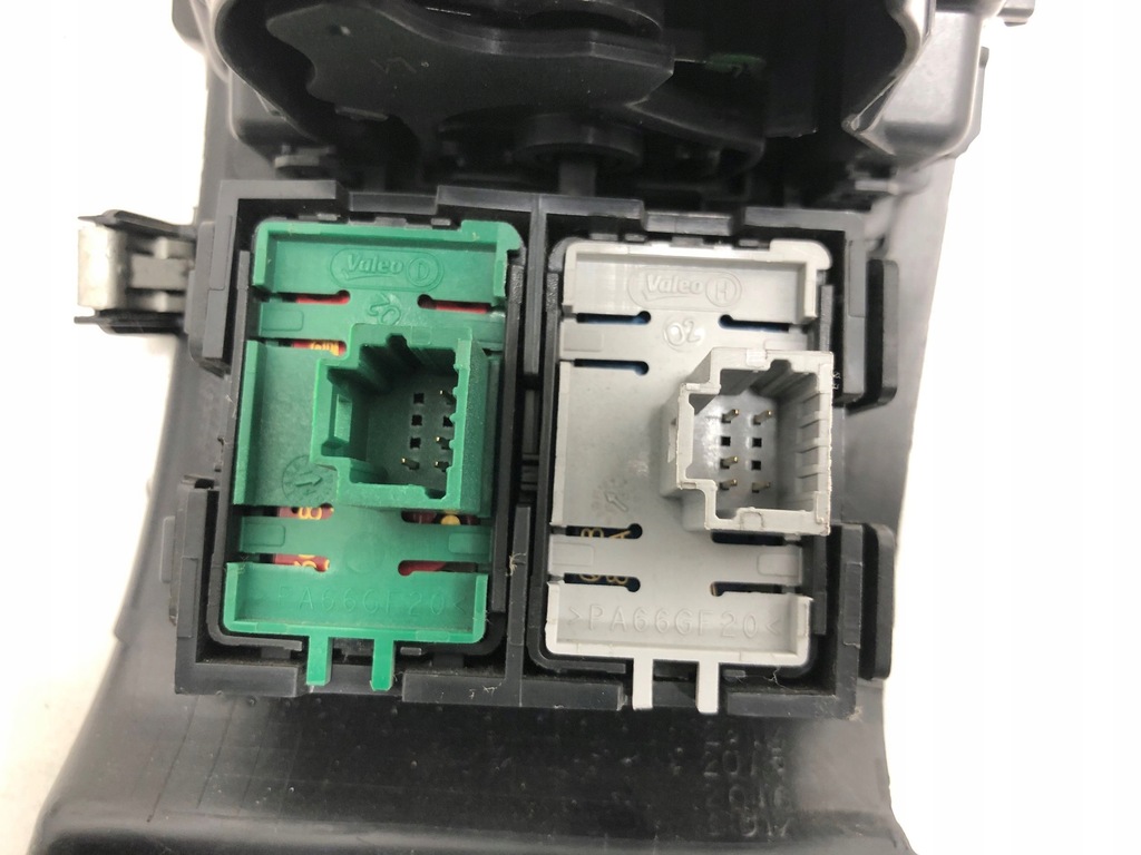 фото №8, Opel vivaro 2016 консоль средняя / радио / gps