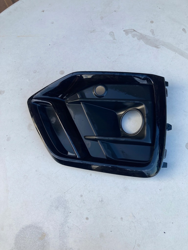 фото №1, Audi q5 80f807680 решётка бампера правая