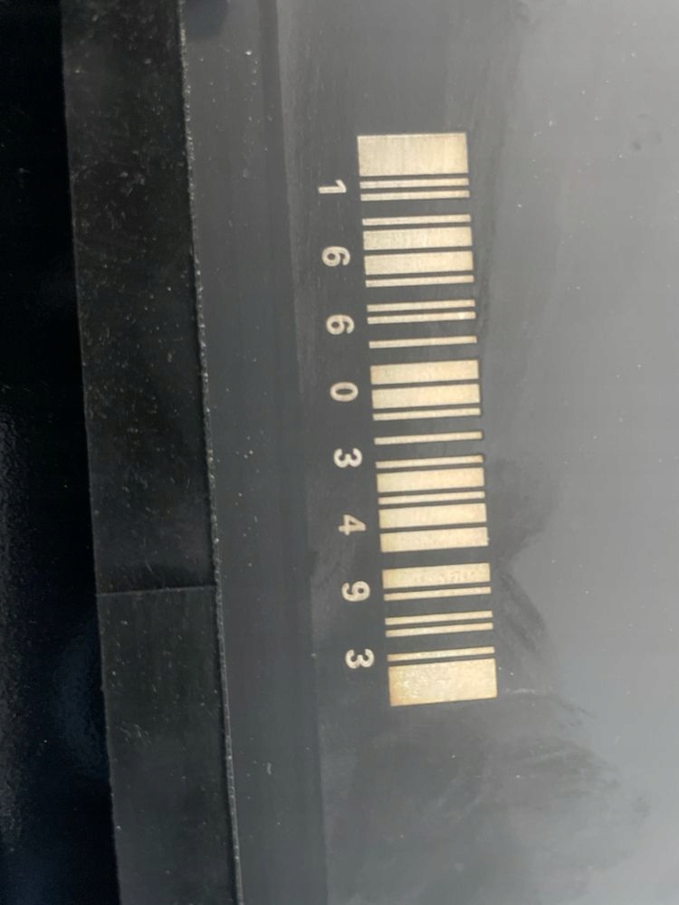 Скло бічна задня mercedes-benz gl x166 16603493 бензин 2014 в Україні