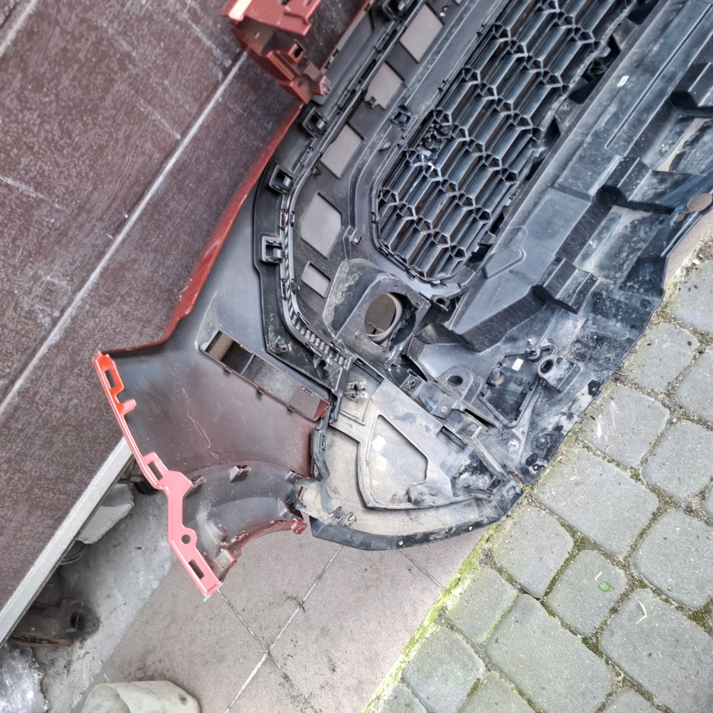 Dacia duster iii 24- бампер перед передний решётка уголок плита pdc Доставка