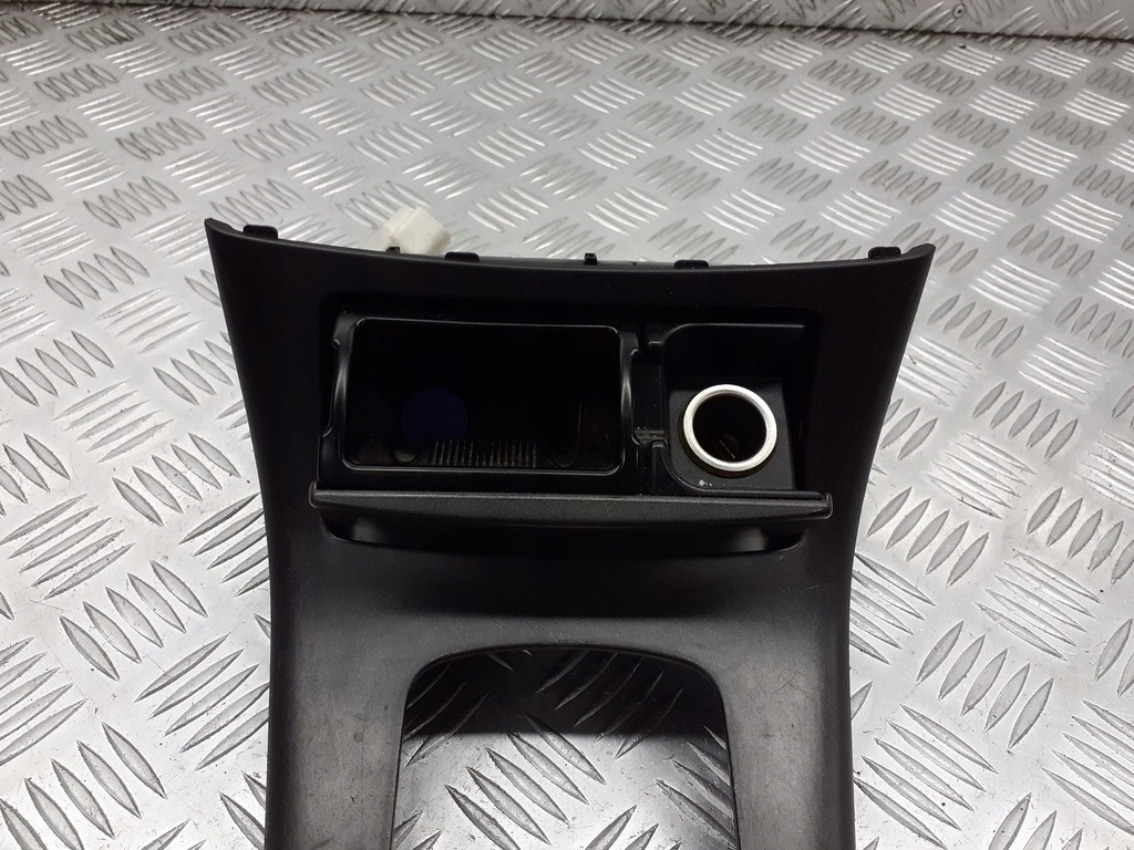 фото №3, Попільничка toyota avensis t25