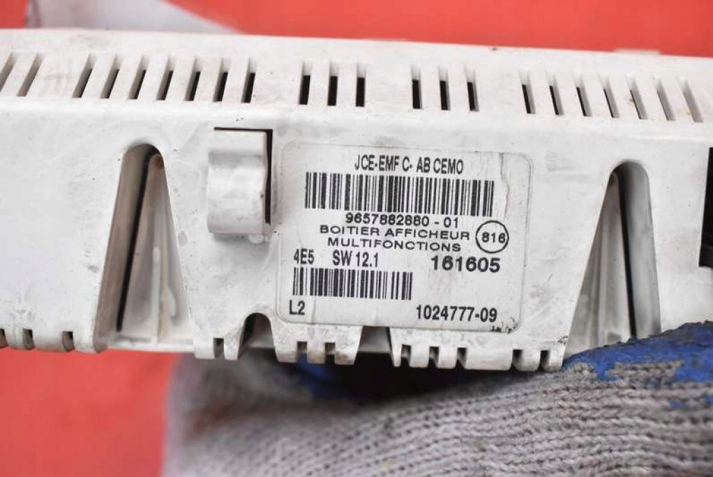 фото №7, Дисплей радио 9657882880 citroen c4 1 i 04-08