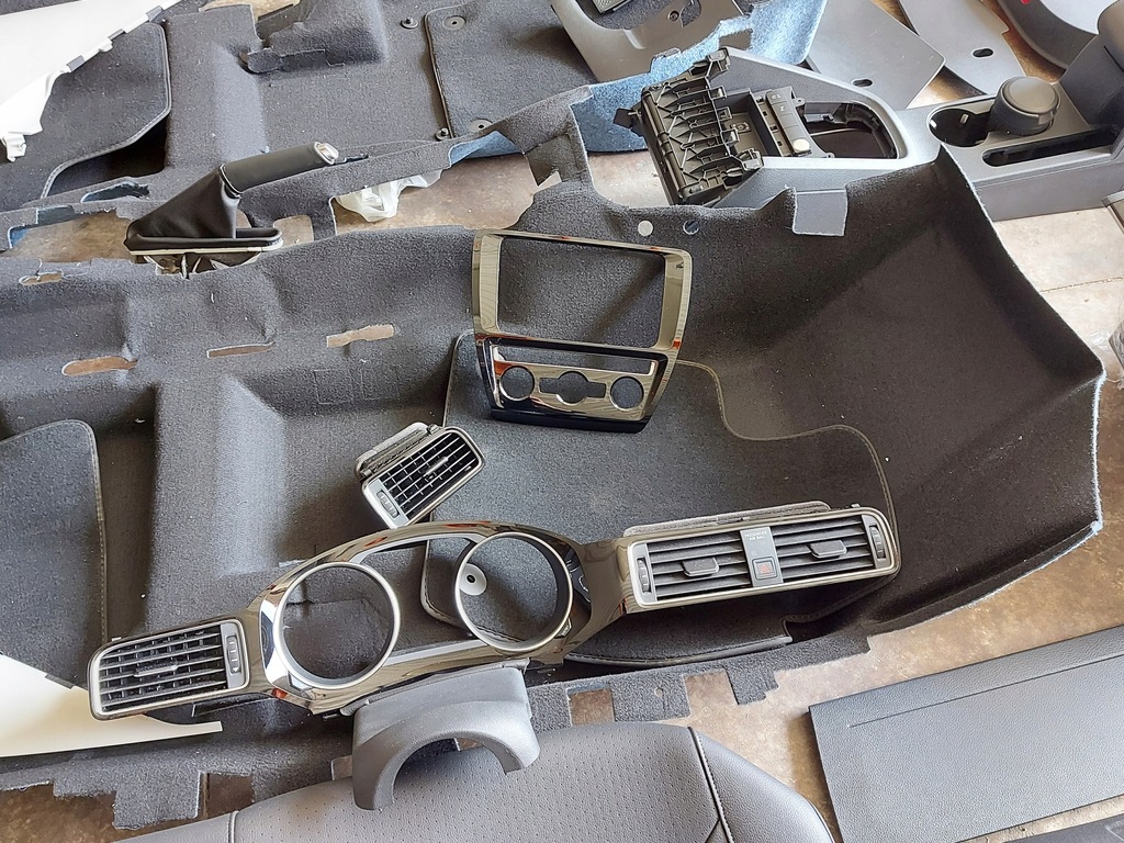 фото №8, Vw jetta сиденья кожа całe салон декоры super состояние