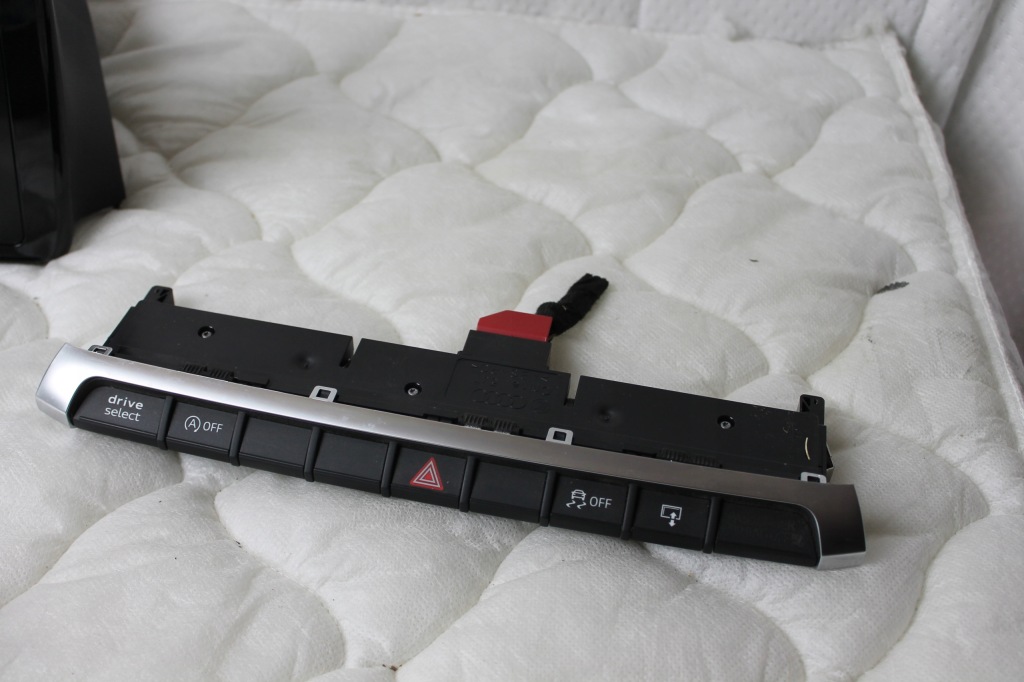 фото №1, Переключатель панель управление esp запуск стоп audi a3 8v0925301fk света