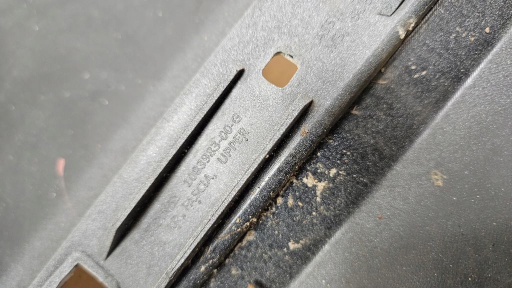 фото №12, Бампер задня задній tesla model 3 1083983-00-g