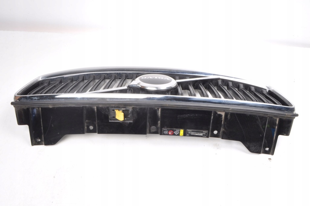 Volvo xc60 2 решітка  бампера решітка радіатора решітка радіатора 32291268 32291019 32386075 Зі Шроту