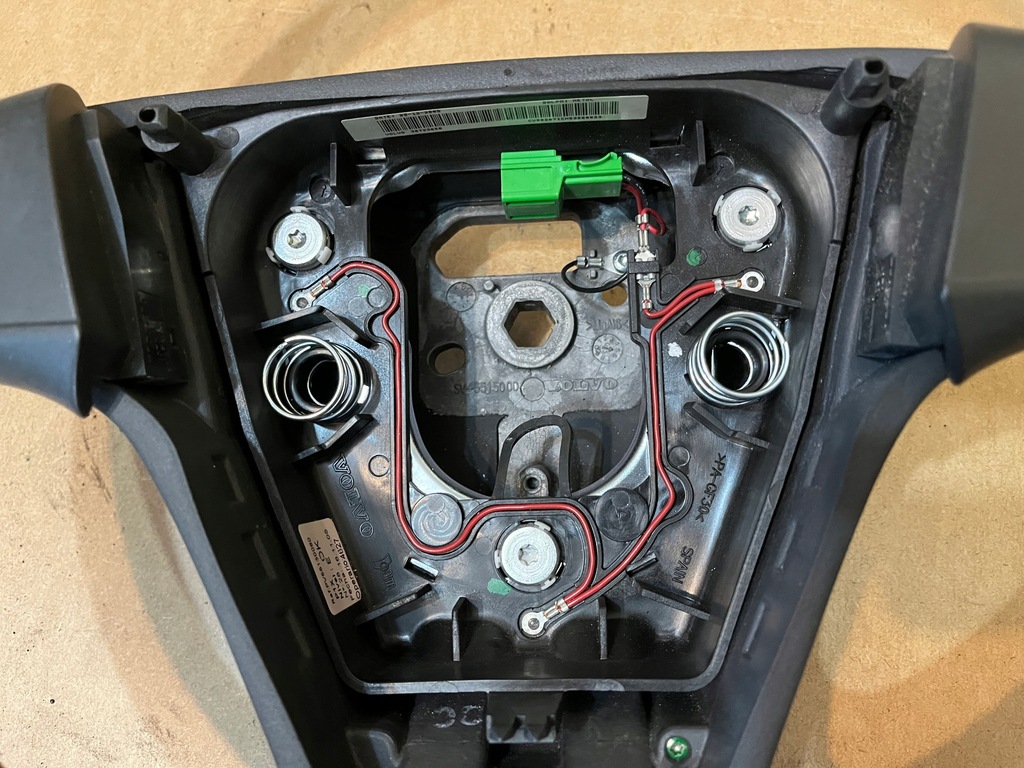 фото №11, Volvo v50 s40 ii 2 воздуховод кожа 55150060