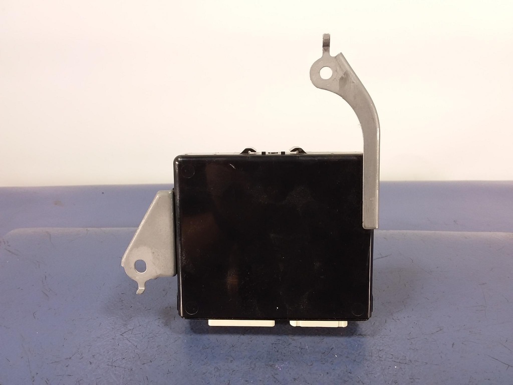 фото №2, Lexus rx ii xu30 модуль блок управления дверь 89222-48040