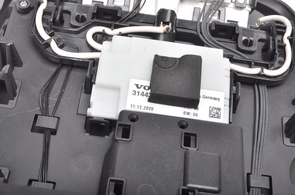 фото №9, Volvo xc90 ii освітлення лампа кабіни салону 31443745