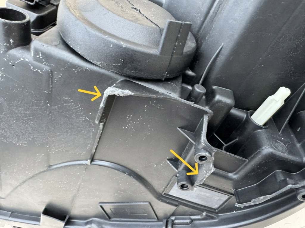 Peugeot 2008 2 2 19-23r фара правий правий перед led 9833036180 / l90123736 Оригінал