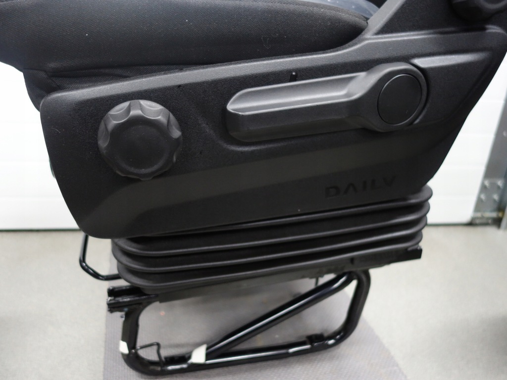 фото №9, Сиденье водителя resorowany iveco daily vi 2014- 2022-