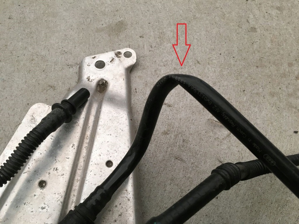 фото №6, Audi a4 b9 15- фильтр угольный 8w0201797f