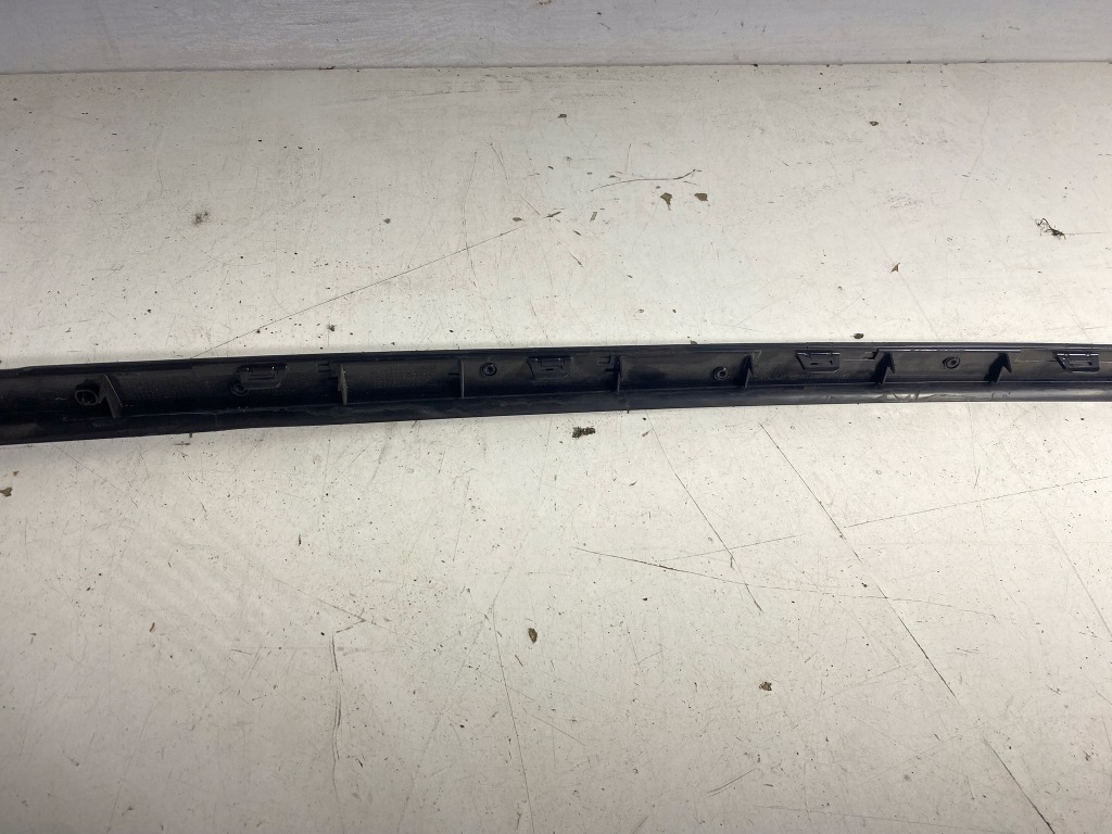 Молдинг стекло лобовое левая peugeot 3008 2 2 европа Киев