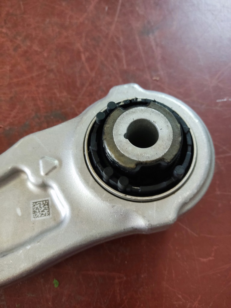 фото №5, Рычаг перед mercedes w214 2140300 новый