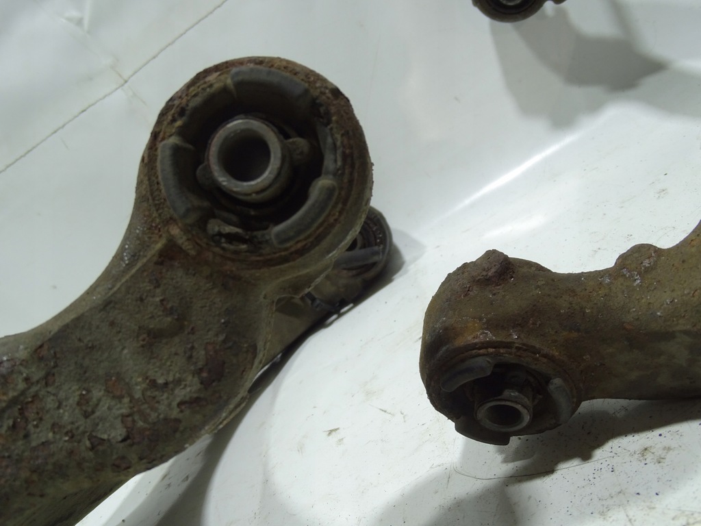 фото №4, Рычаг поворотный кулак ступица правая левая задняя задняя renault scenic i lift